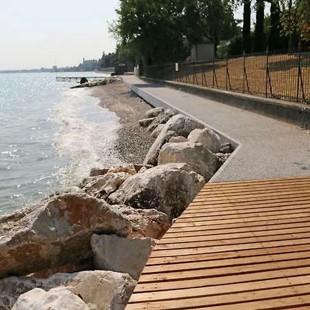 Apartment Family House Desenzano del Garda
